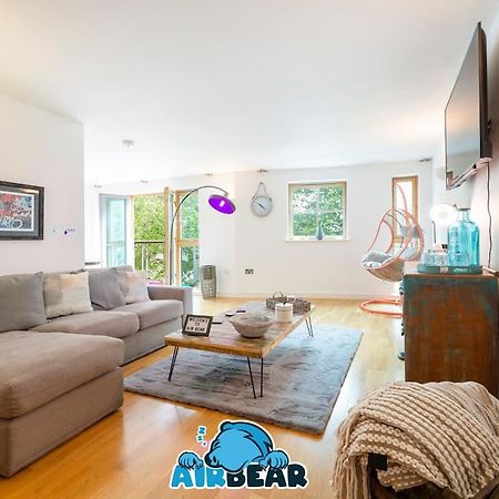 Large Boutique Harbourside Apartment - Football Table (Adults Only) Bristol Bagian luar foto
