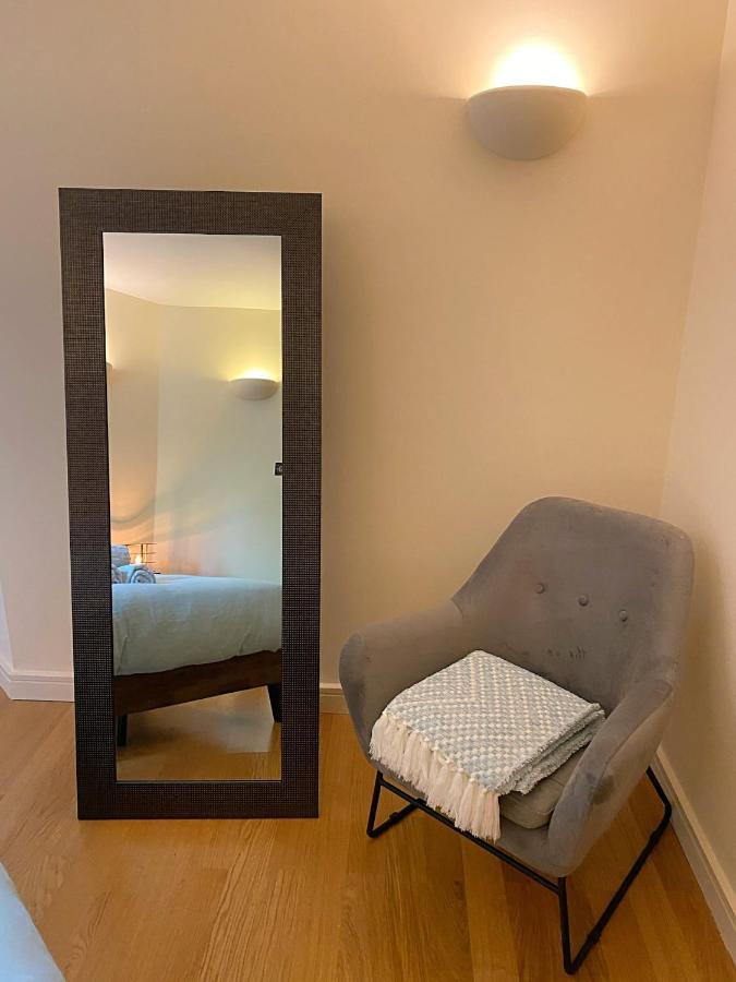 Large Boutique Harbourside Apartment - Football Table (Adults Only) Bristol Bagian luar foto