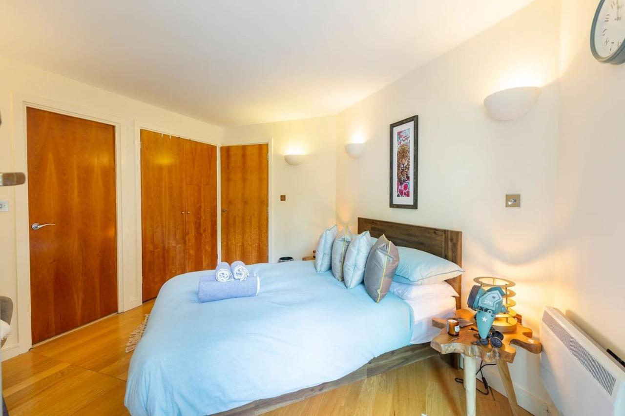 Large Boutique Harbourside Apartment - Football Table (Adults Only) Bristol Bagian luar foto